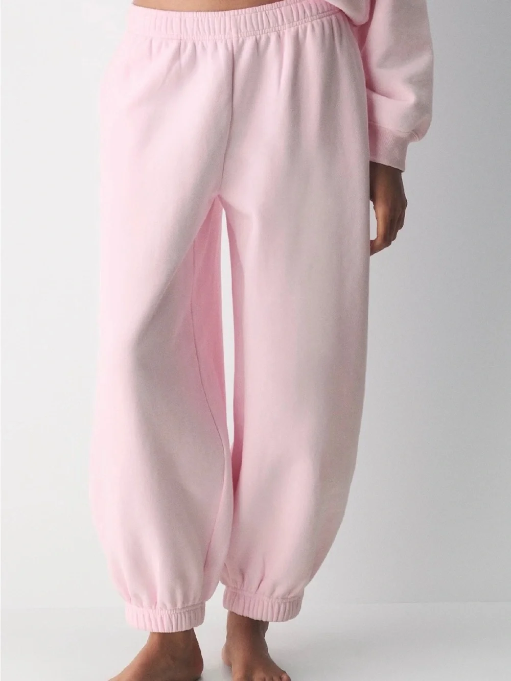 Aritzia Light Pink women’s Jogger Sweatpants - Picture 1 of 4